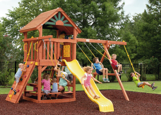 Parrot Island Fort with Wood Roof