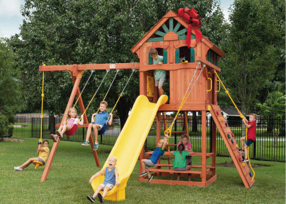 Parrot Island Fort XL w/ Wood Roof & Treehouse Panels