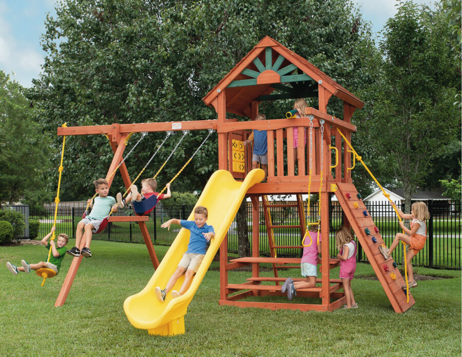 Parrot Island Fort XL w/Wood Roof
