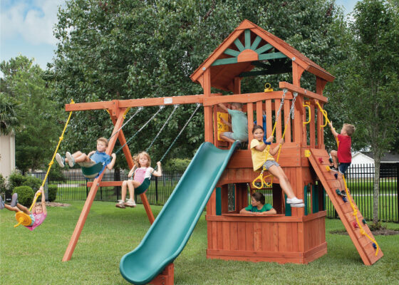 Parrot Island Fort XL w/ Wood Roof & Playhouse Panels