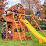 6.5 Bengal Fort w/Wood Roof, Snack Bar & Playhouse Panels