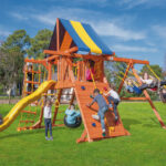 Parrot Island Playcenter with BYB Roof