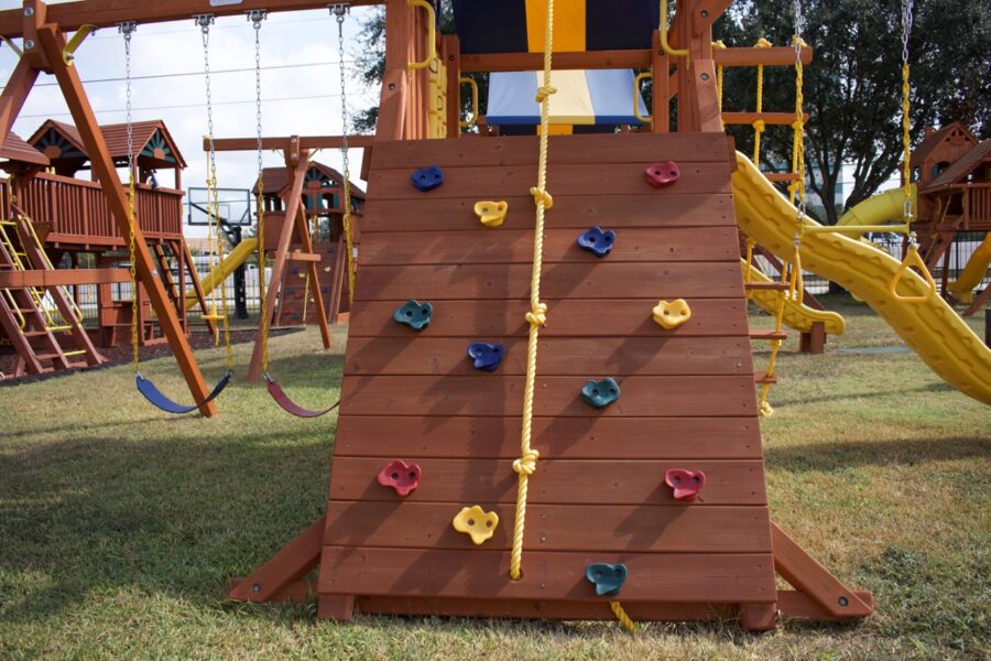 Parrot Island Playcenter w/ BYB Tarp and Yellow Wave Slide